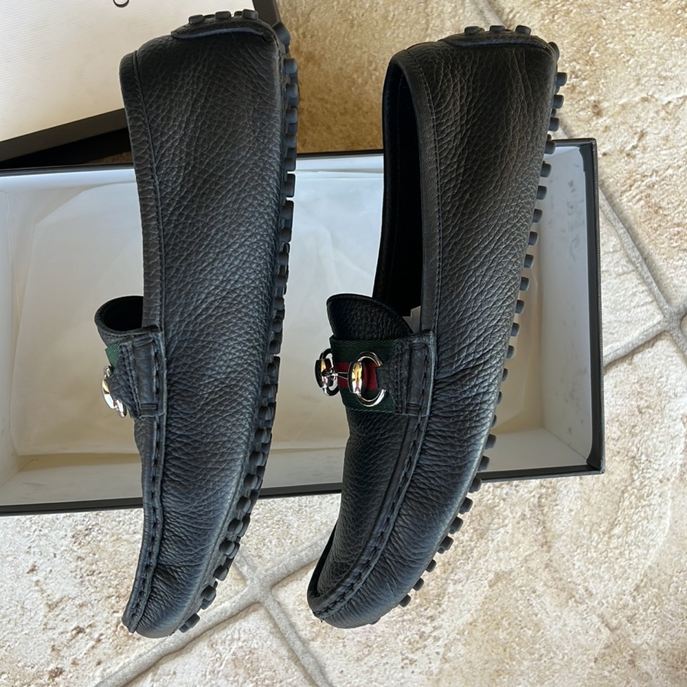 GUCCI black leather loafers. - Picture 11 of 15